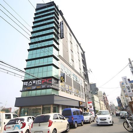 Dinos Hotel Changwon Dış mekan fotoğraf